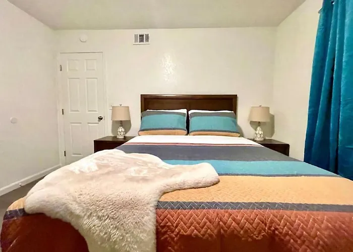Quiet Remodeled 3 Bedroom In Heart Of Downtown Sacramento